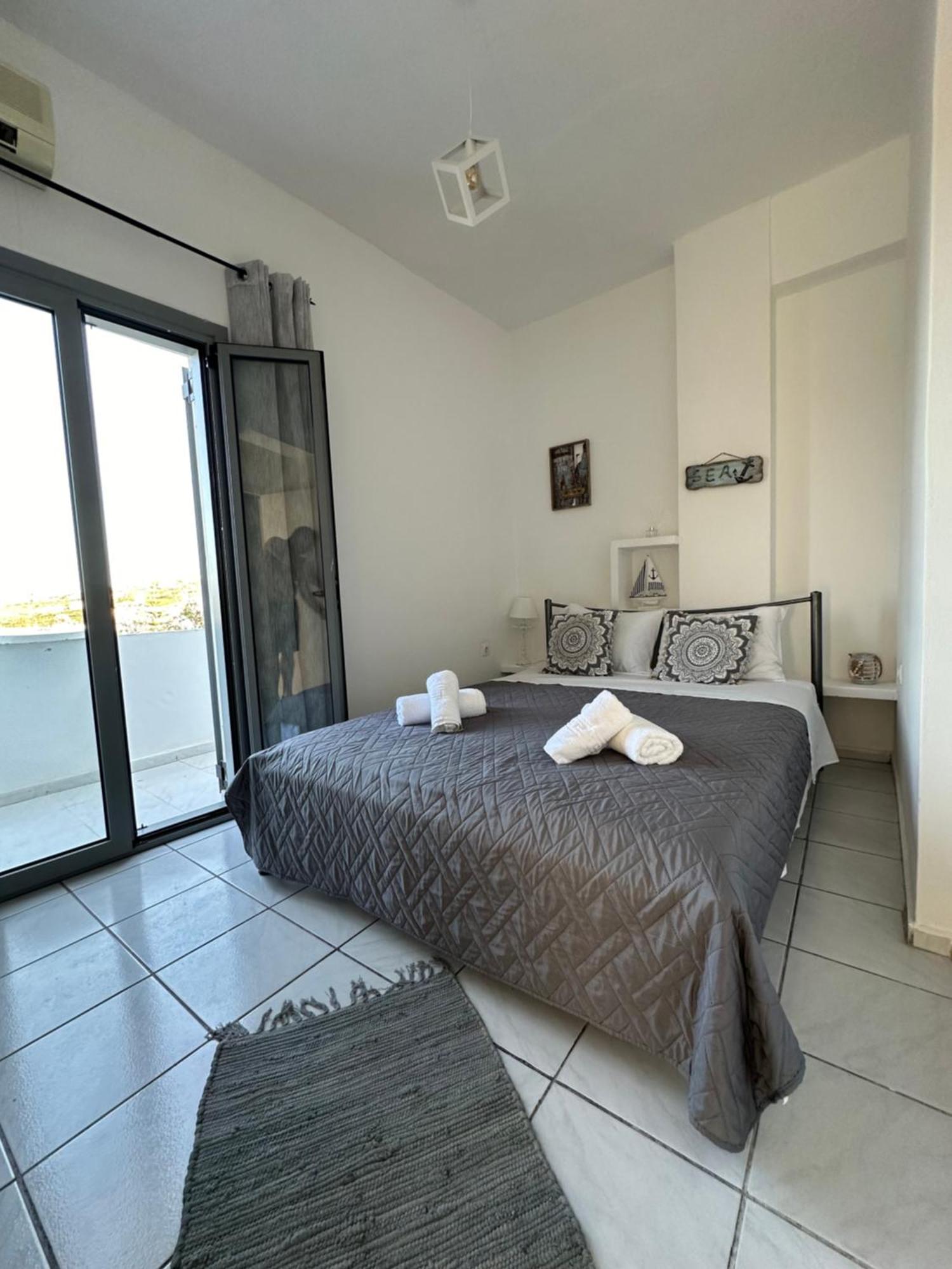 Vóthon Nicole Rooms Santorini מראה חיצוני תמונה